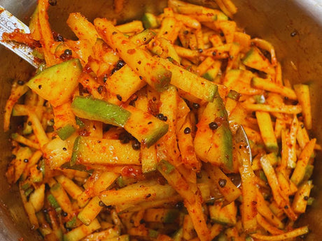Spicy, sour and addictive, this instant cut mango pickle is the best way to enjoy as many sour mangoes as possible before the season ends. Girijapaati’s Mangai Curry recipe is deceptively simple, however, it packs a punch of flavour