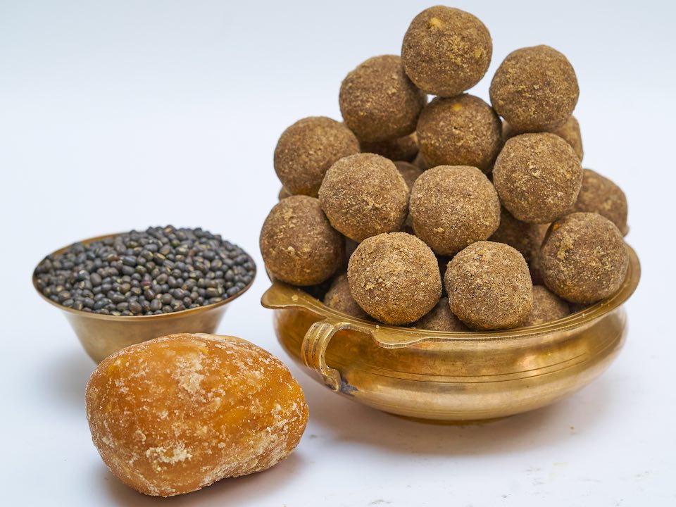 Black Ulundhu Laddu (Urad Dhal)