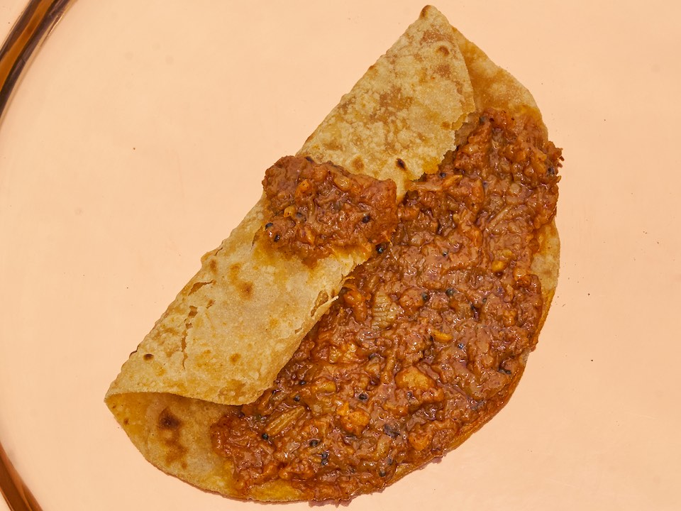 Mangai Thokku (Raw Mango Pickle)