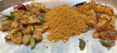 Girijapaati - idichu pota podi - spicy curry masala - www.girijapaati.com - recipe - potato - raw banana - vazhakkai